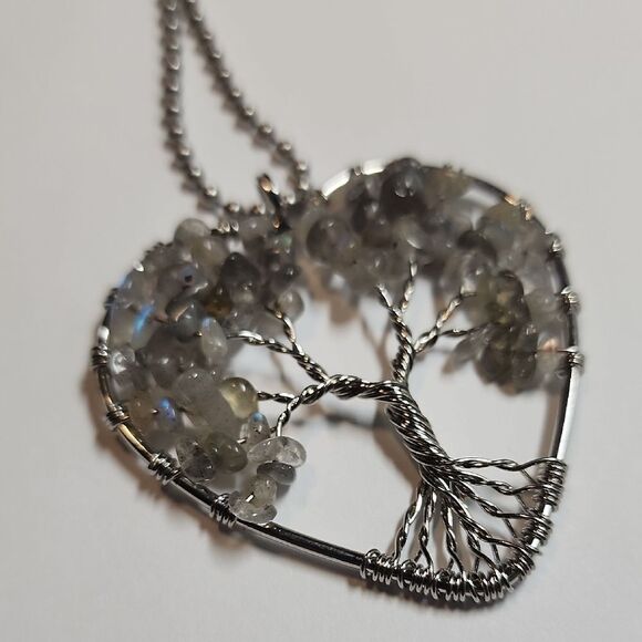 Elegant Silver Tree Pendant Necklace - Picture 1 of 1